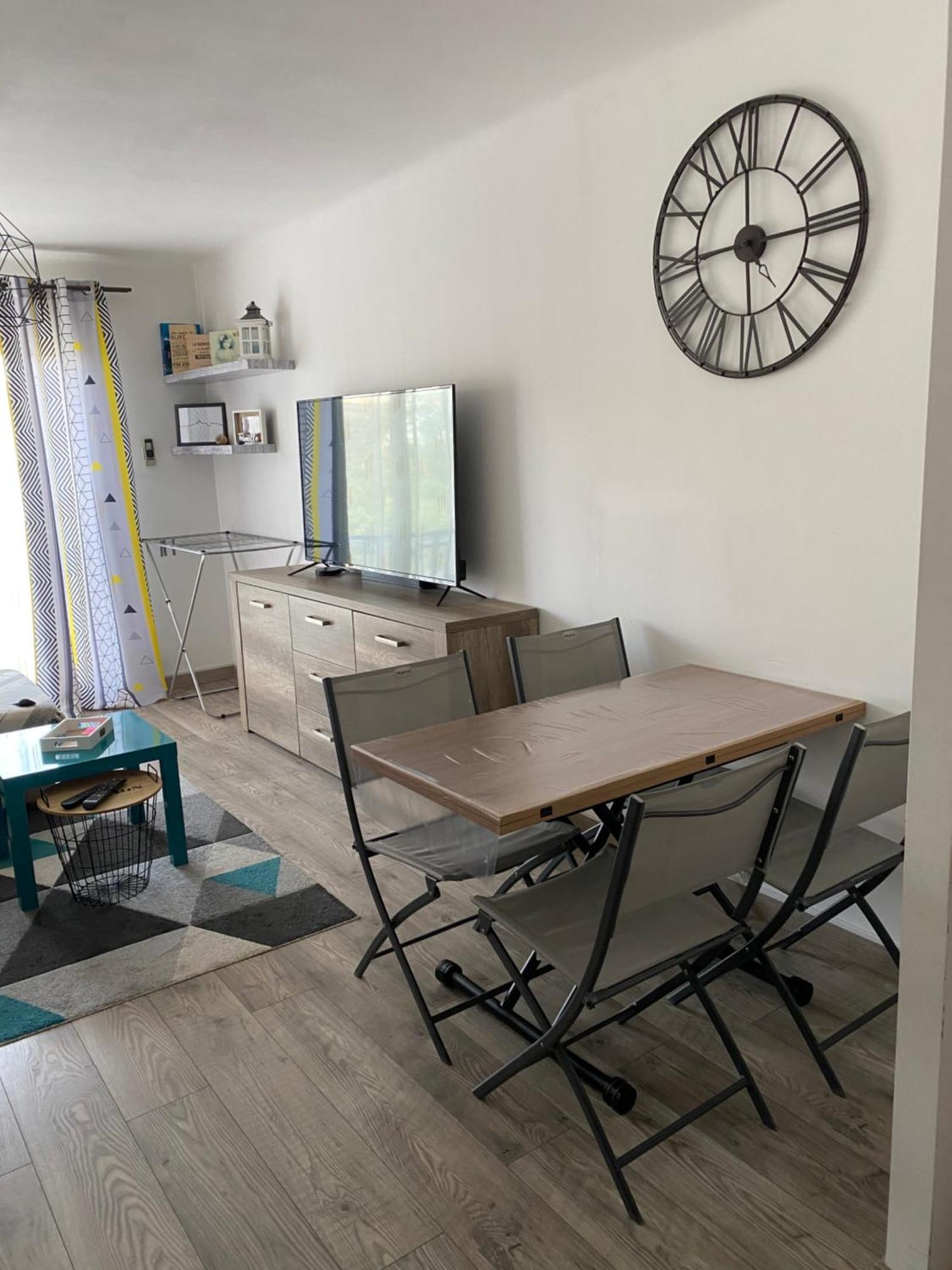 Charmant Appartement 3 Pieces Манделю-ла-Напул Екстериор снимка