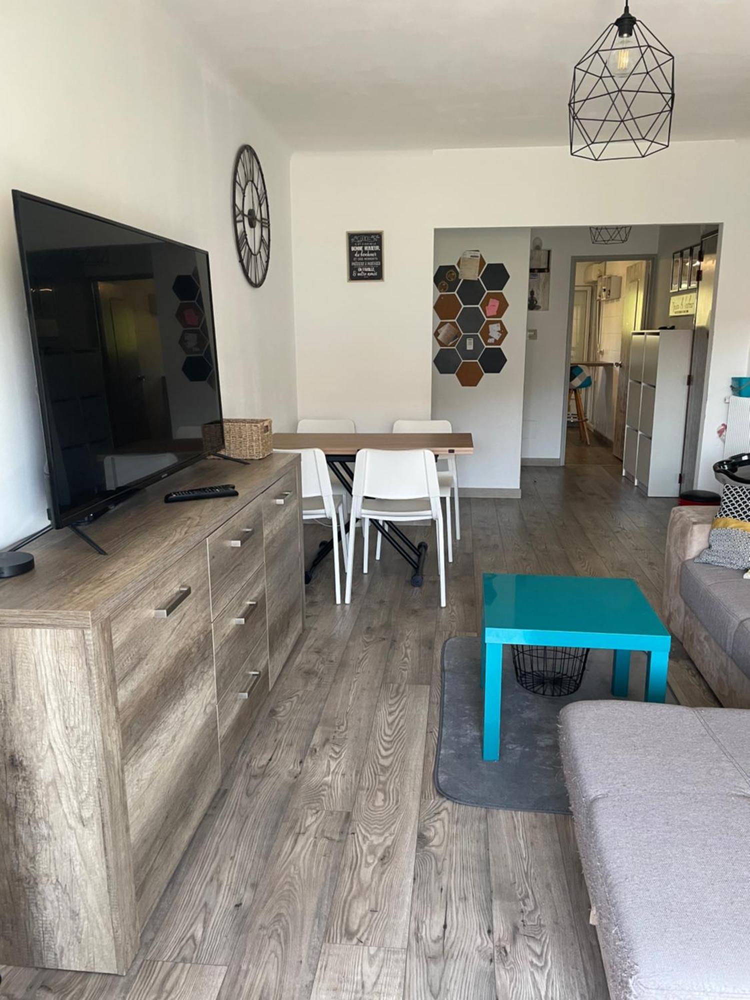 Charmant Appartement 3 Pieces Манделю-ла-Напул Екстериор снимка